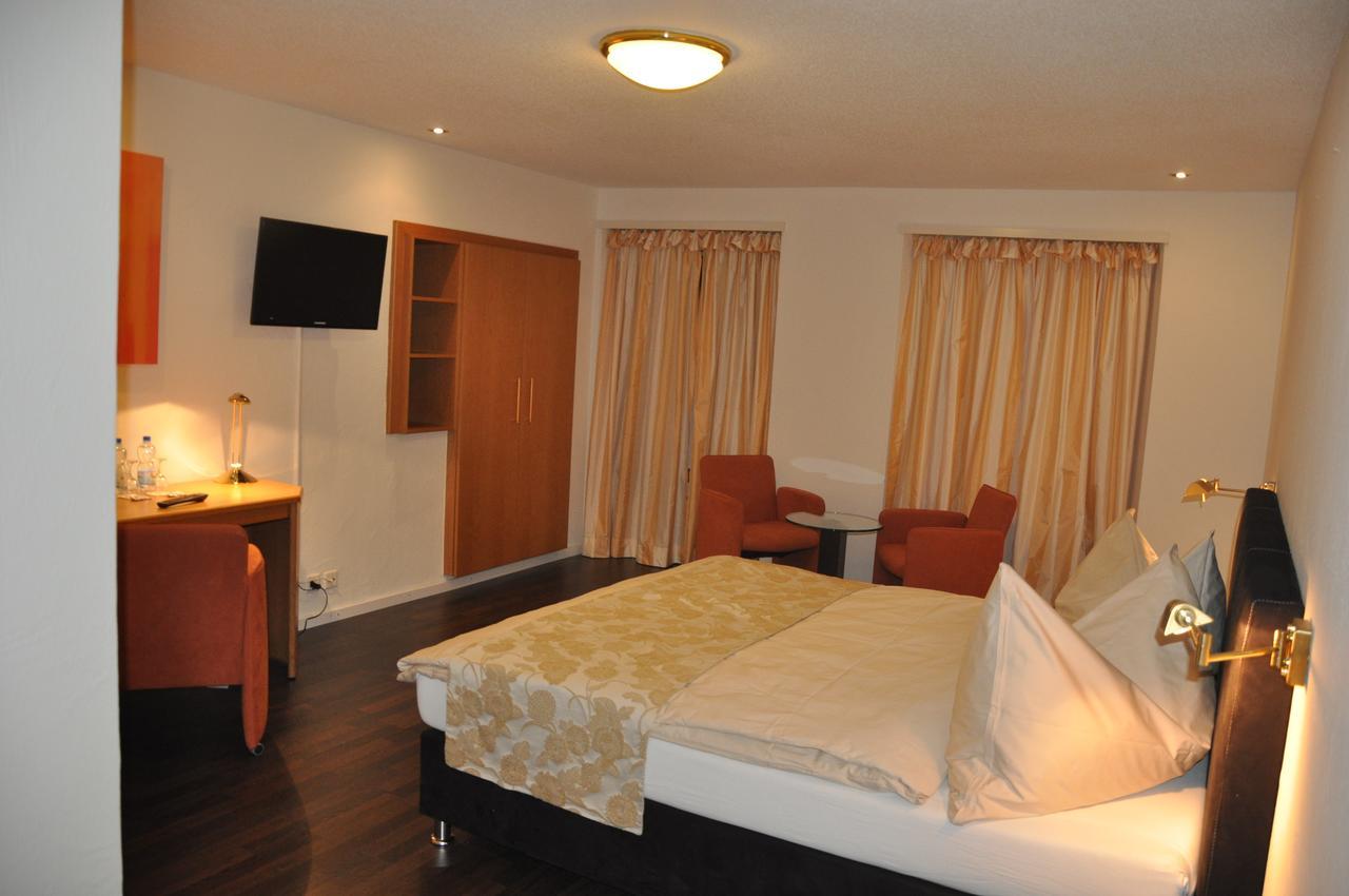 Hotel Loewen Mellingen Ruang foto