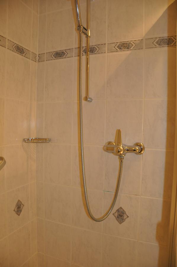 Hotel Loewen Mellingen Bagian luar foto